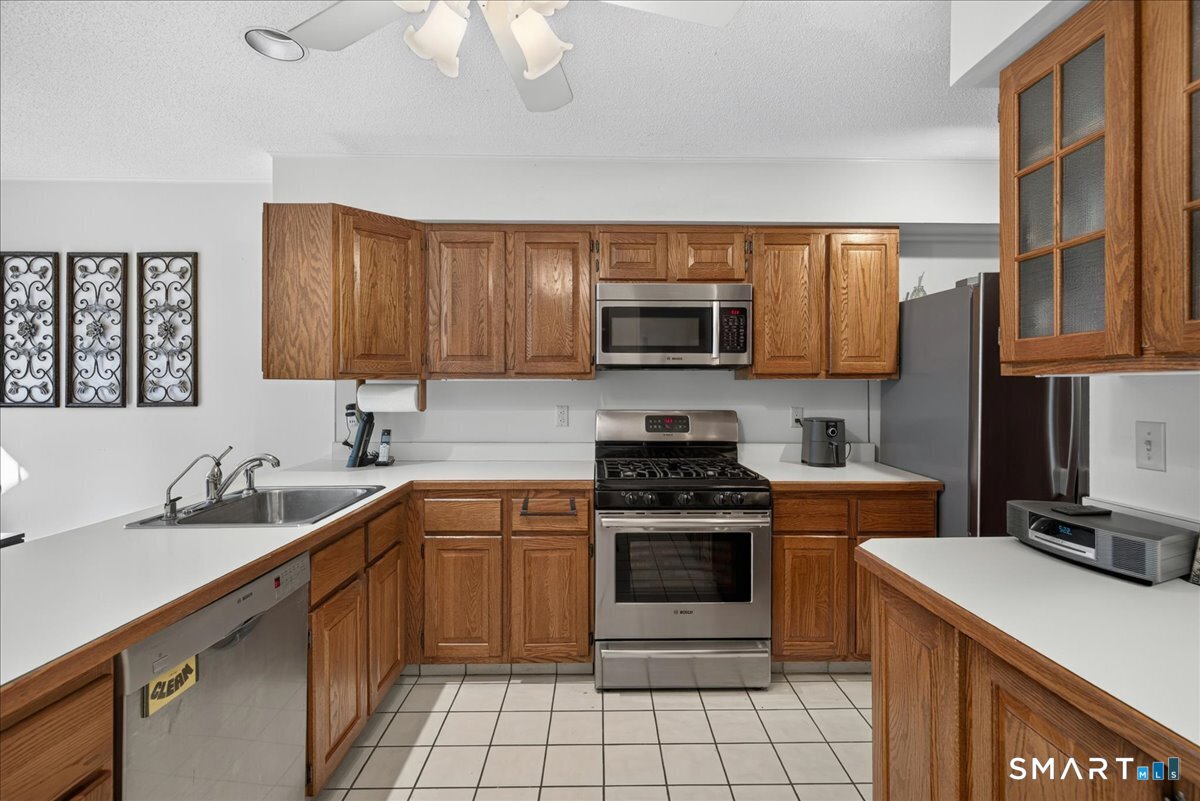 40 Eaton Woods Road, Unit 40 Hamden, CT 06518 - Photo 13 of 40