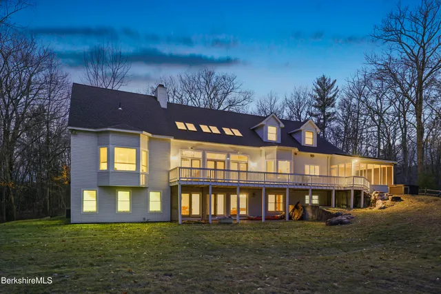 a view of a back yard of the house