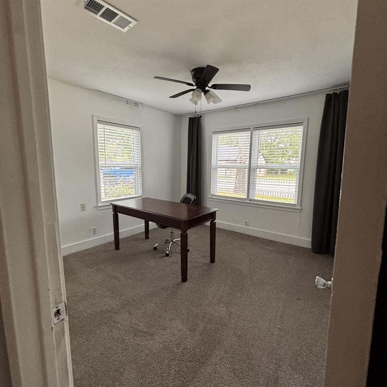 1104 Locust Street Gainesville, TX 76240 - Photo 9 of 10