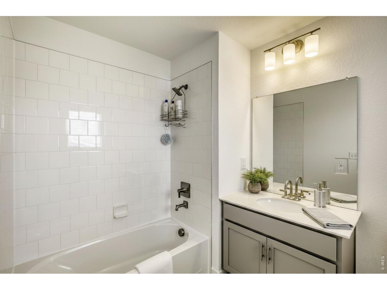 2373 East Suniga Road Fort Collins, CO 80524 - Photo 15 of 29 Secondary bathroom