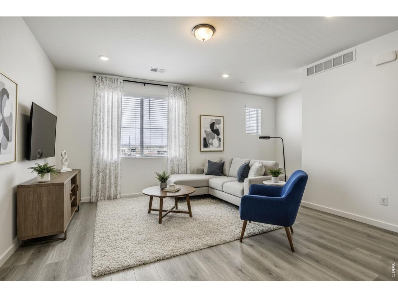 2373 East Suniga Road Fort Collins, CO 80524 - Photo 5 of 29 Great room