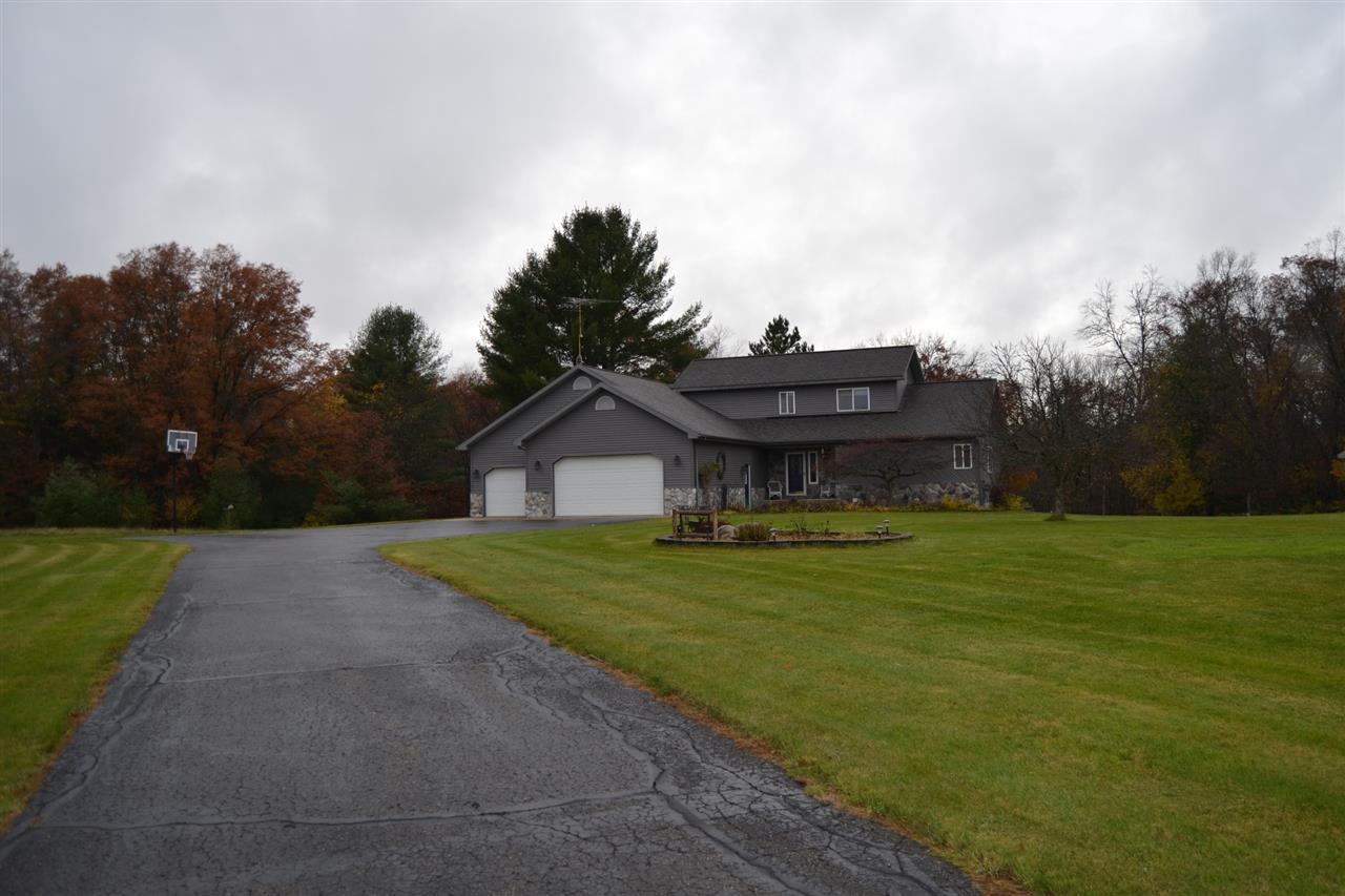 1209 Rough Court Roscommon, MI 48653 - Photo 42 of 42 1881509-41.JPG