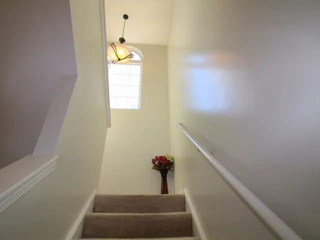 a view of entryway with a front door