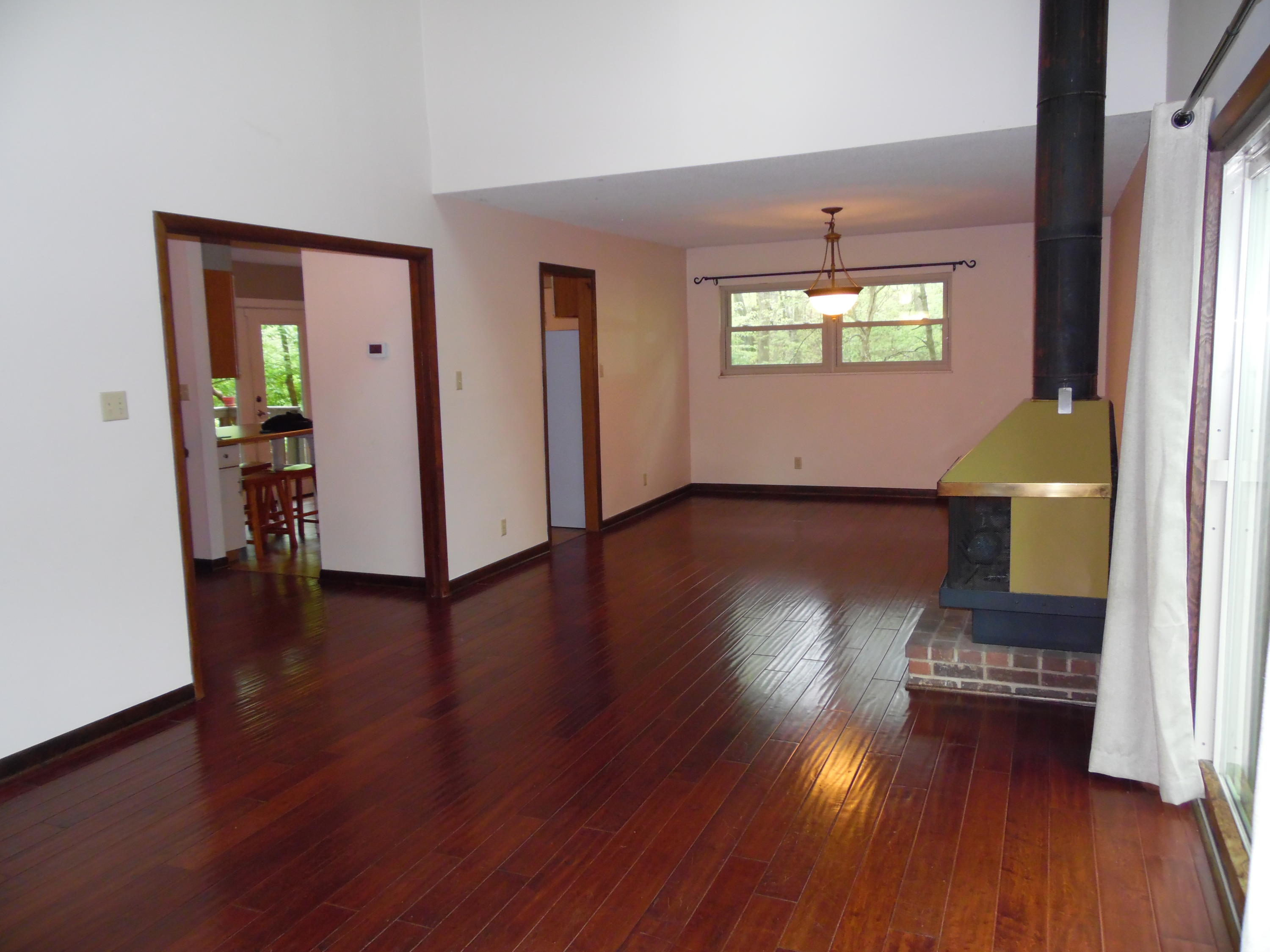 120 Baypath Drive Oak Ridge, TN 37830 - Photo 3 of 30 Living Room