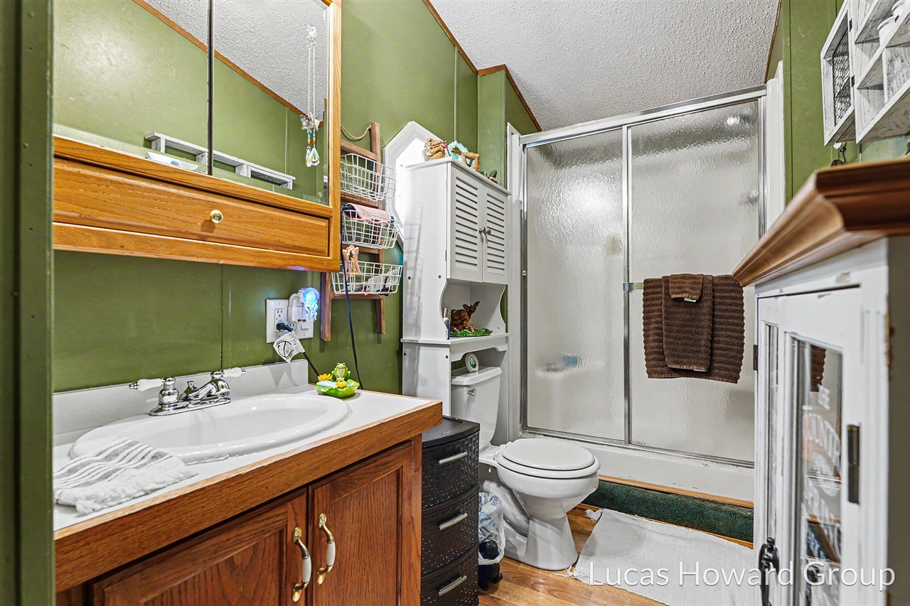 8746 South Shepherd Road Shepherd, MI 48883 - Photo 13 of 27 Gallery Image 13