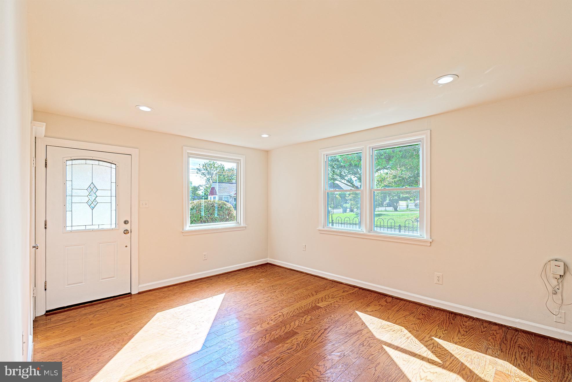 6936 Oak Ridge Road Falls Church, VA 22042 - Photo 3 of 30 Gallery Image 3