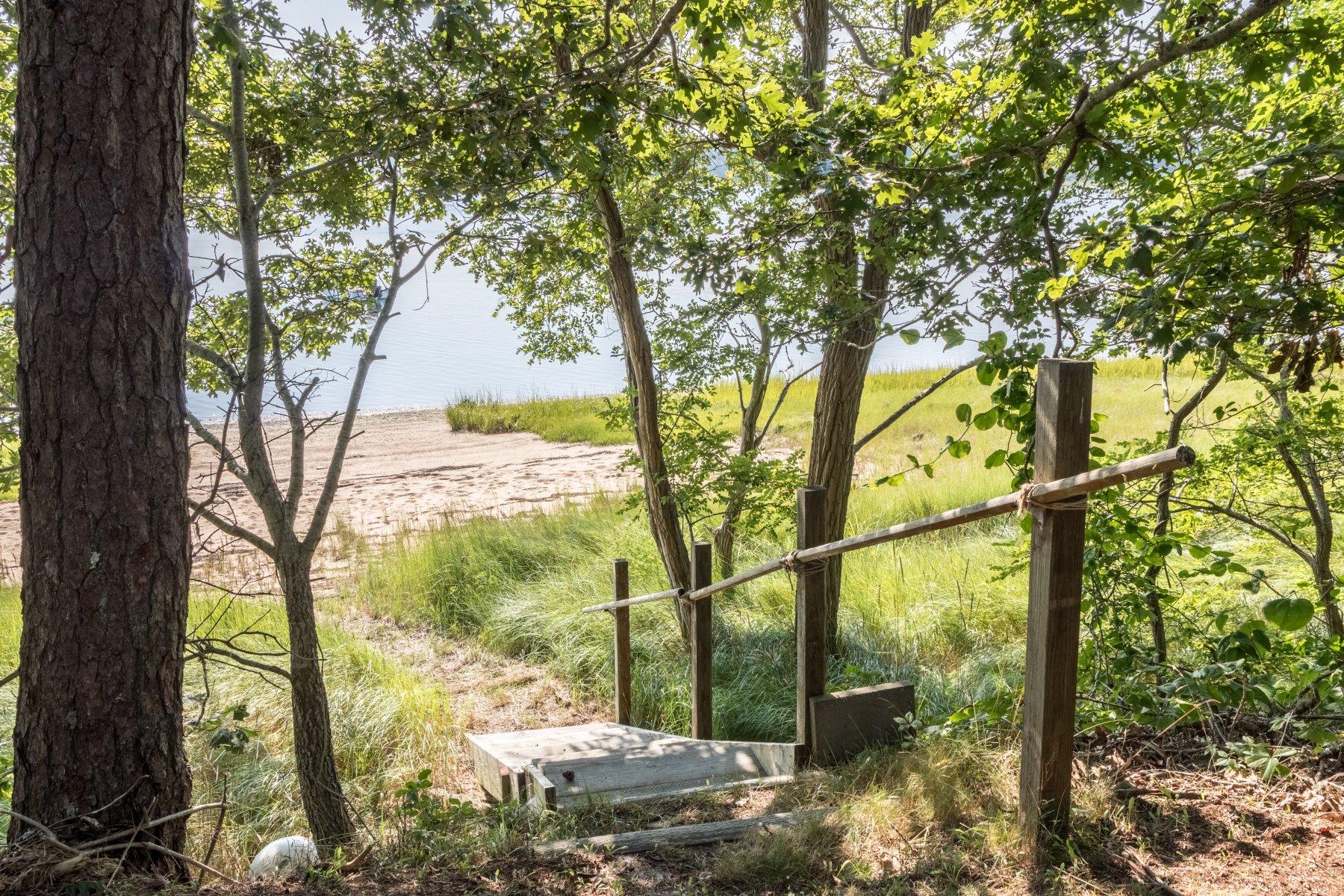 789 Fox Hill Road Chatham, MA 02633 - Photo 20 of 43 STEPS TO BEACH