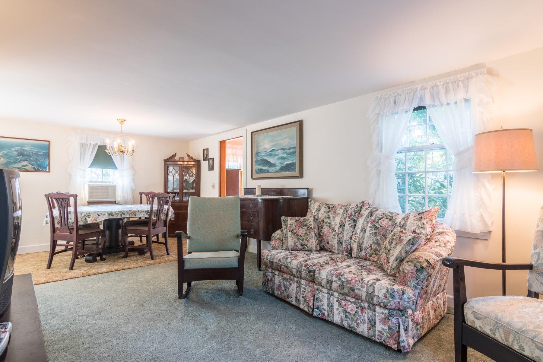 789 Fox Hill Road Chatham, MA 02633 - Photo 30 of 43 LR/DINING