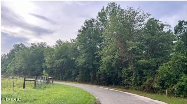 $110,000 | 301 Woods Road, McLain, MS 39456