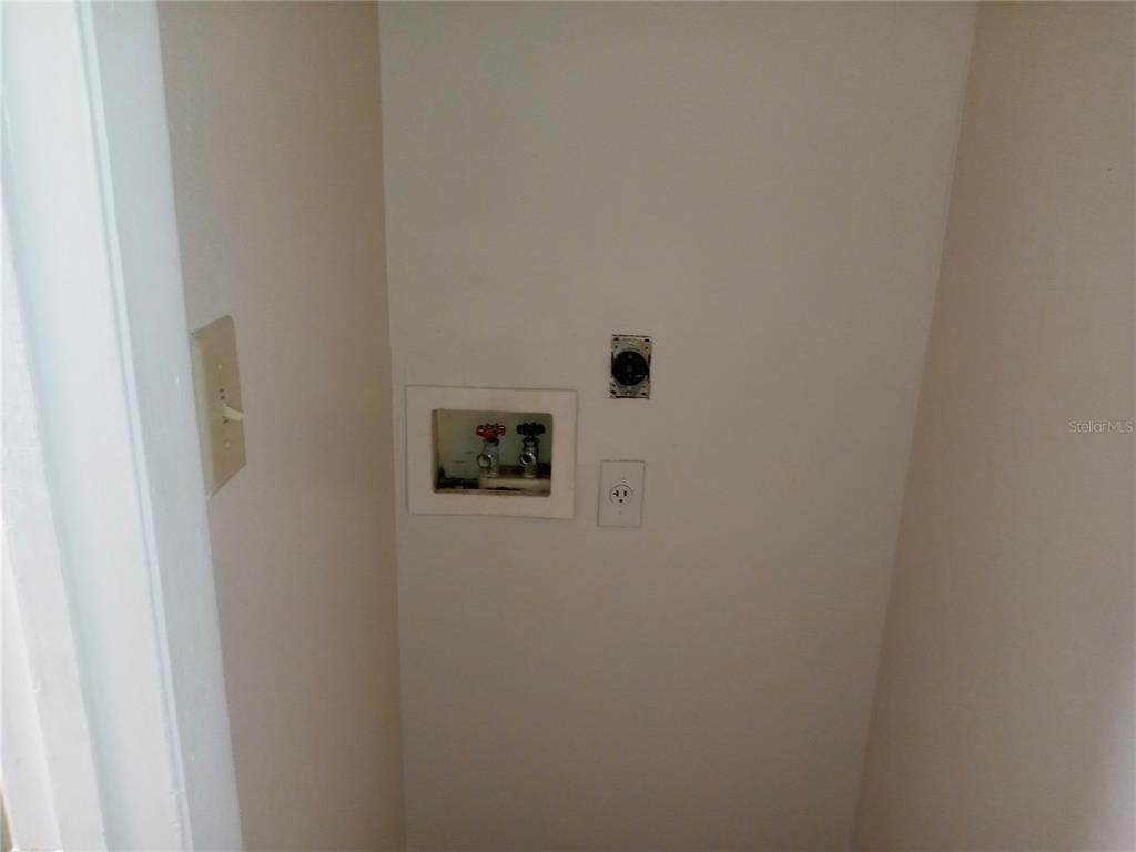 216 Afton Square, Unit 208 Altamonte Springs, FL 32714 - Photo 18 of 19