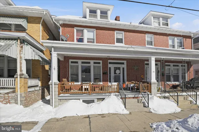 $249,000 | 243 West Franklin Street, Ephrata, PA 17522