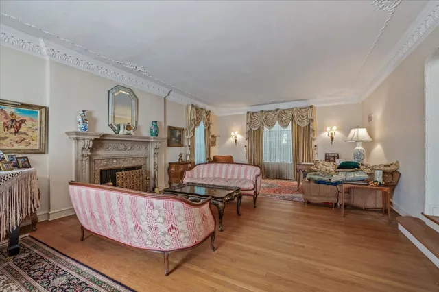 $3,400,000 | 54 Kenilworth Avenue, Kenilworth, IL 60043