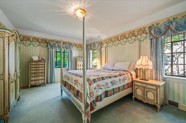 $3,400,000 | 54 Kenilworth Avenue, Kenilworth, IL 60043