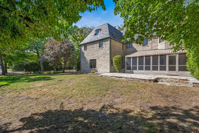 $3,400,000 | 54 Kenilworth Avenue, Kenilworth, IL 60043