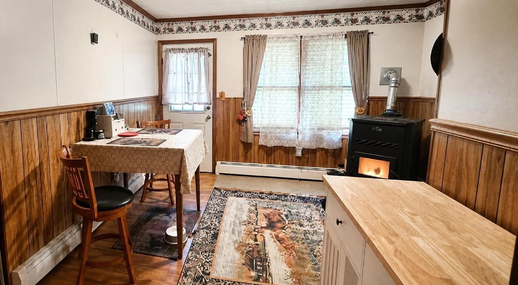 27351 Phoenix Church Road Crisfield, MD 21817 - Photo 6 of 21 Breakfast Nook