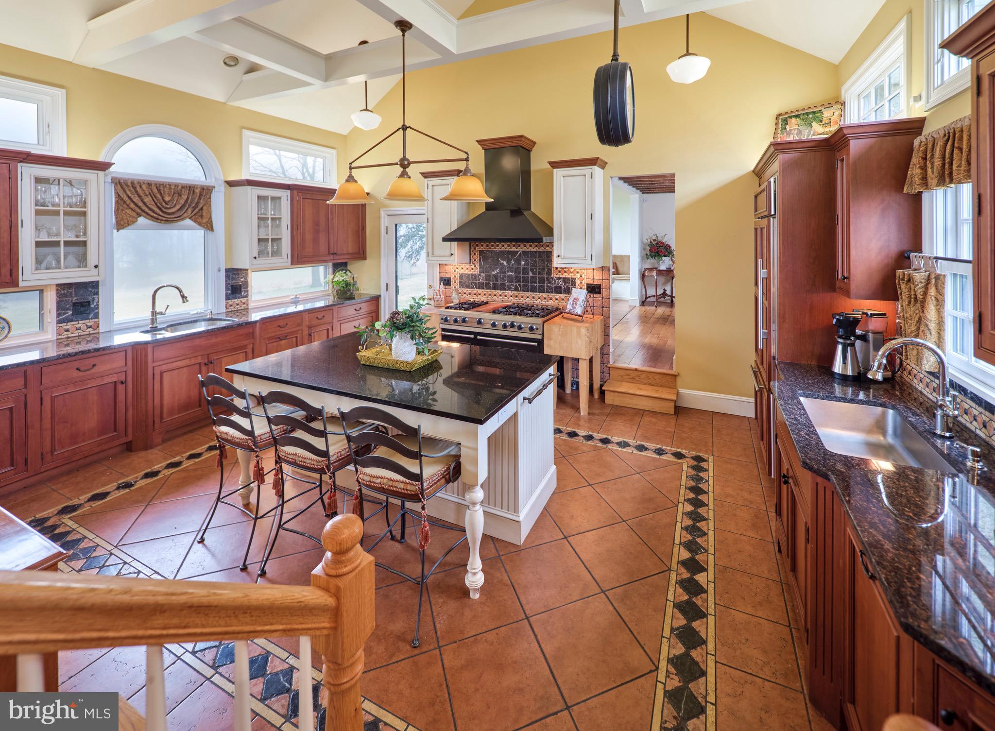 70 Sandy Ridge Road Stockton, NJ 08559 - Photo 4 of 27