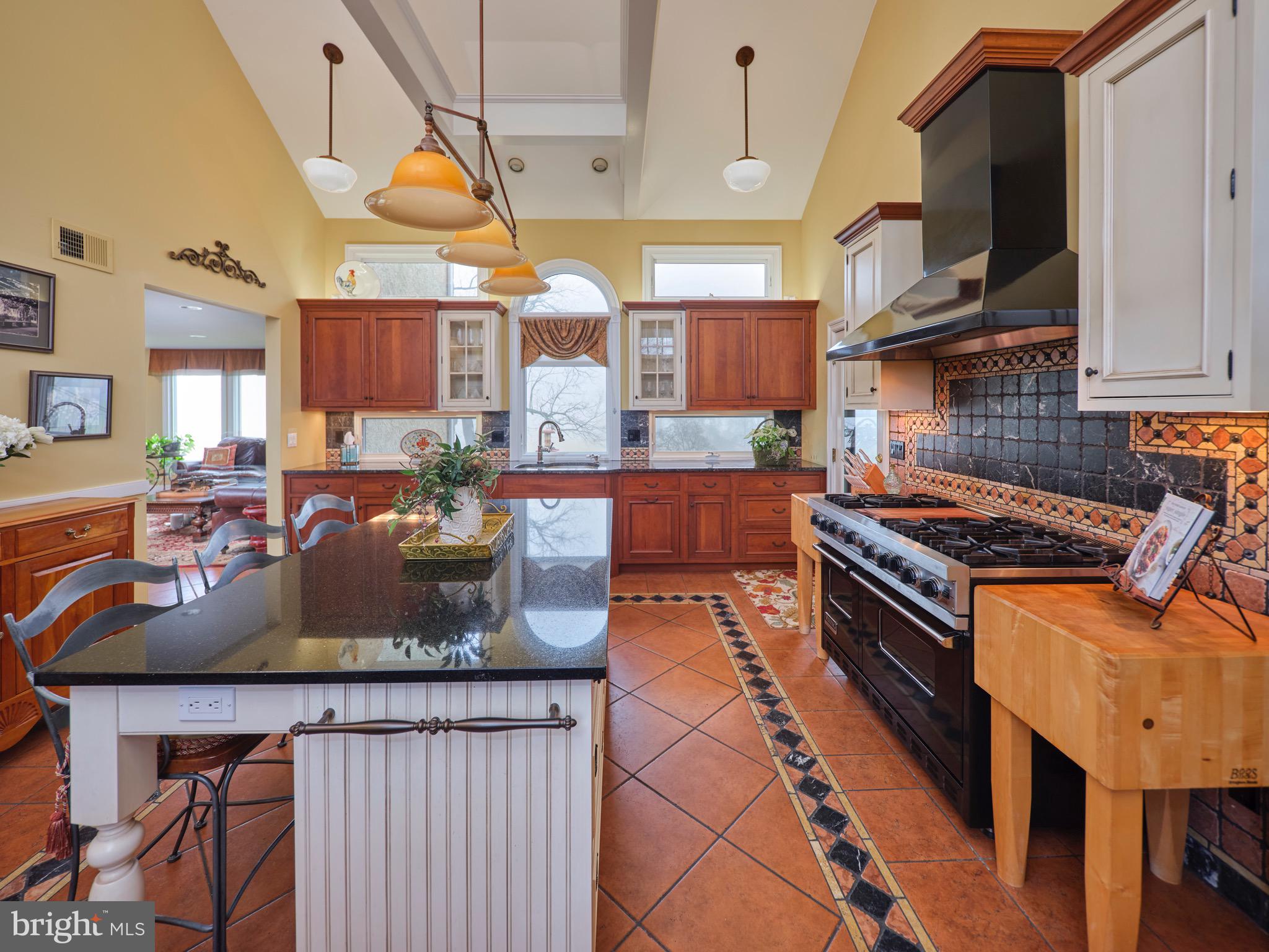 70 Sandy Ridge Road Stockton, NJ 08559 - Photo 5 of 27