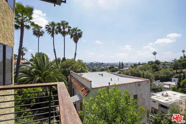 $6,100 | 1735 North Dillon Street, Los Angeles, CA 90026