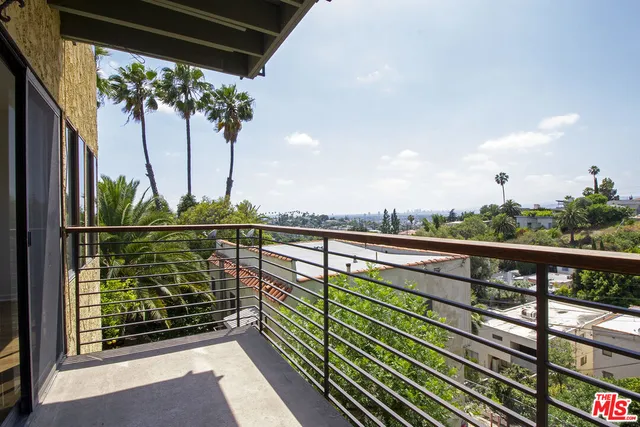 $6,100 | 1735 North Dillon Street, Los Angeles, CA 90026