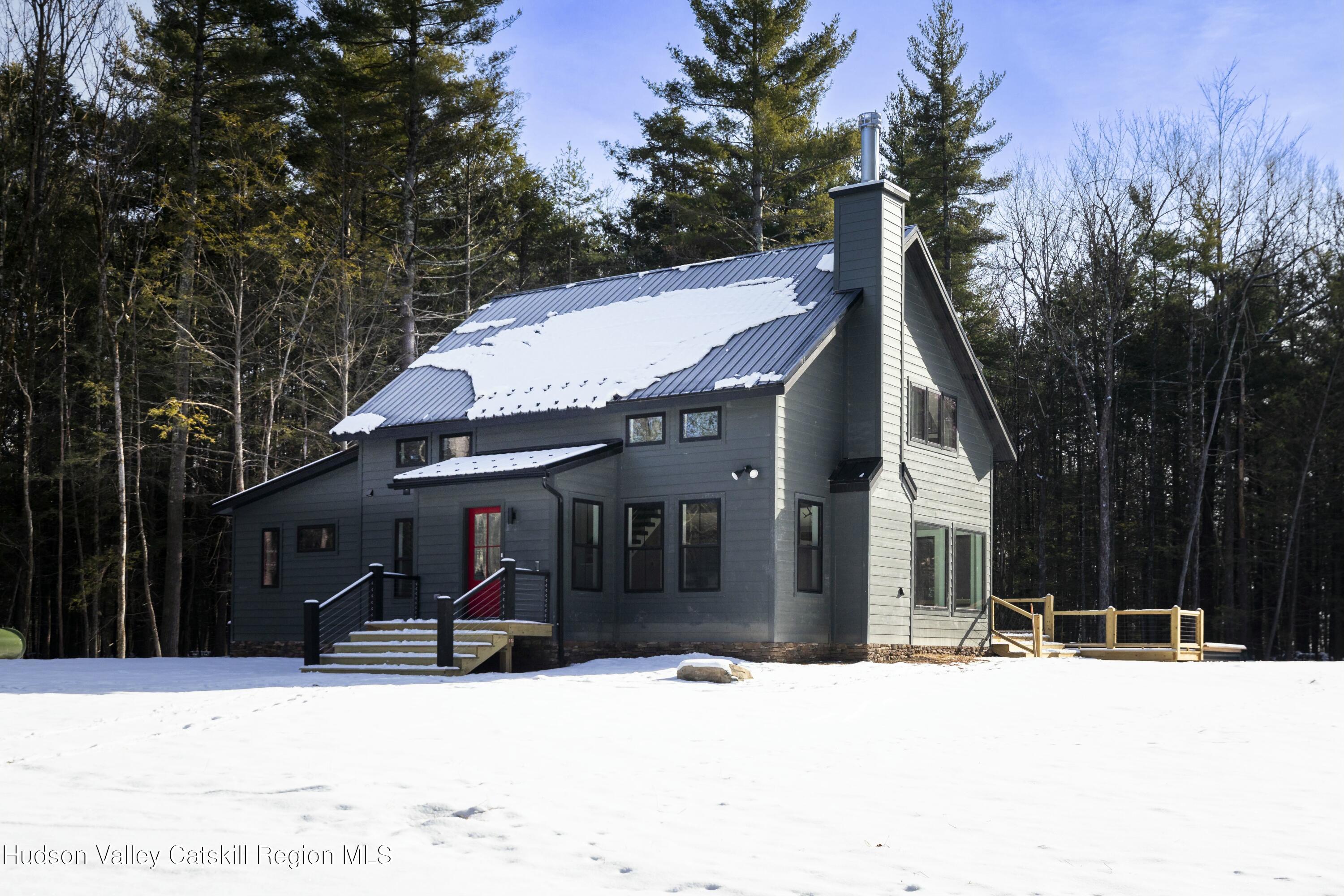 34 Tetta Lane Olivebridge, NY 12461 - Photo 2 of 35 a front view of a house with a yard