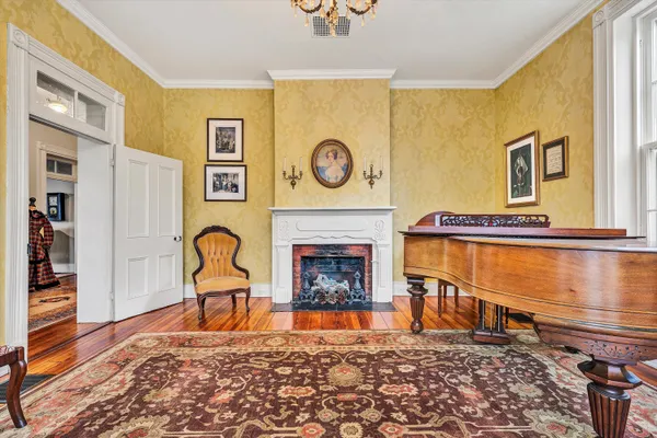 $545,000 | 322 East Main Street, Fincastle, VA 24090