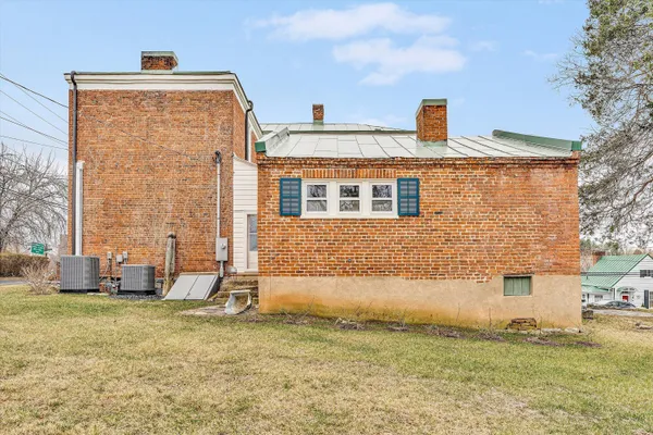 $545,000 | 322 East Main Street, Fincastle, VA 24090