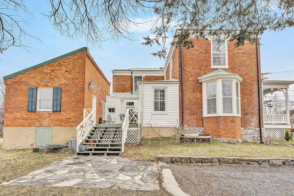$545,000 | 322 East Main Street, Fincastle, VA 24090