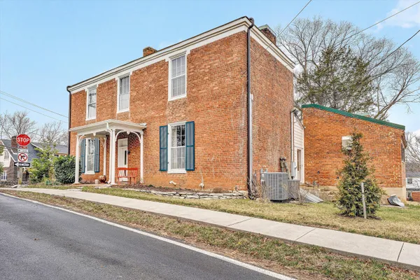 $545,000 | 322 East Main Street, Fincastle, VA 24090