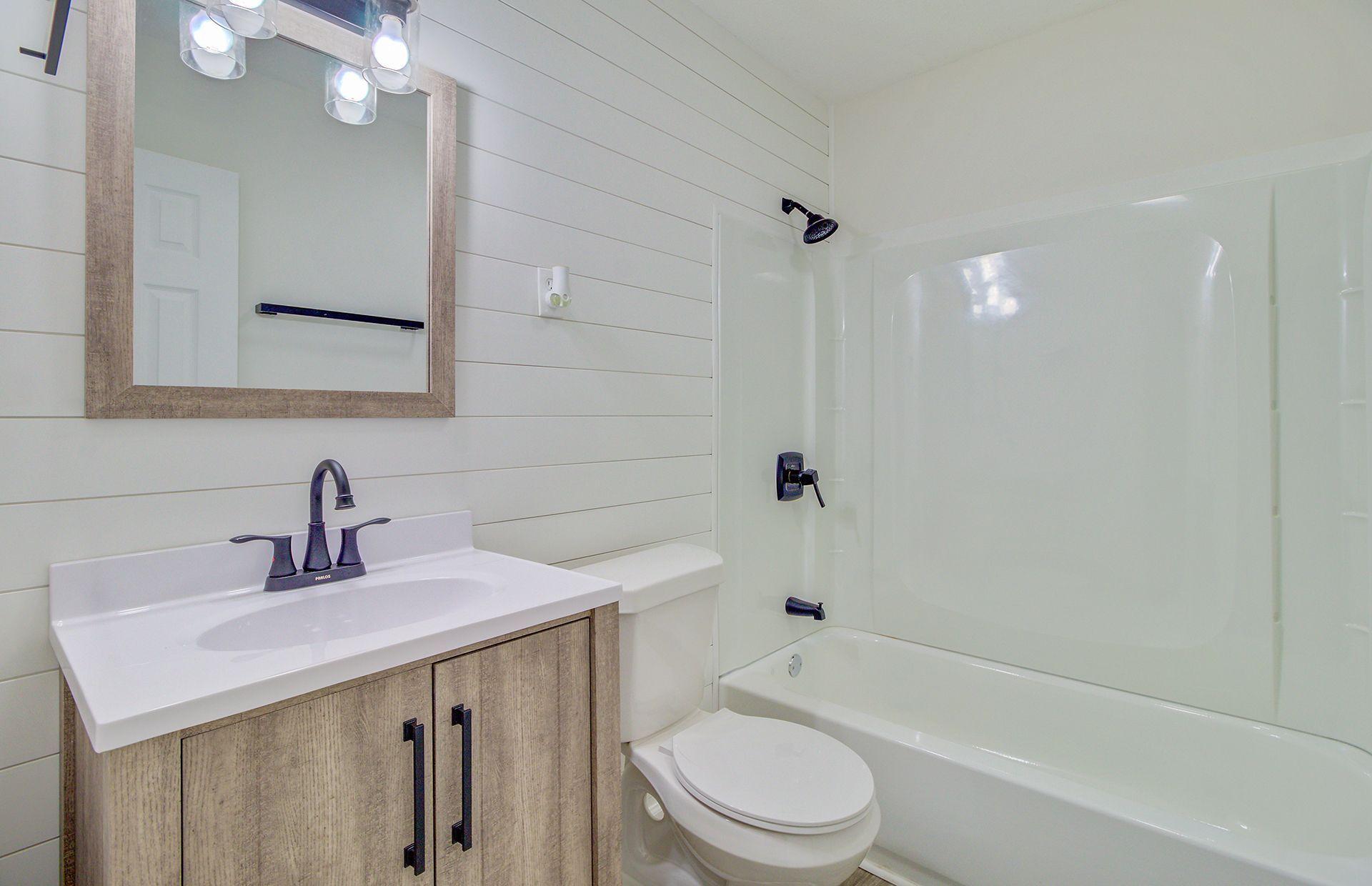 704 Beech Hill Road Summerville, SC 29485 - Photo 9 of 16 bDJzoqfc
