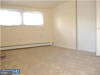 11 Hardy Road Levittown, PA 19056 - Photo 6 of 7 Bedroom - Main