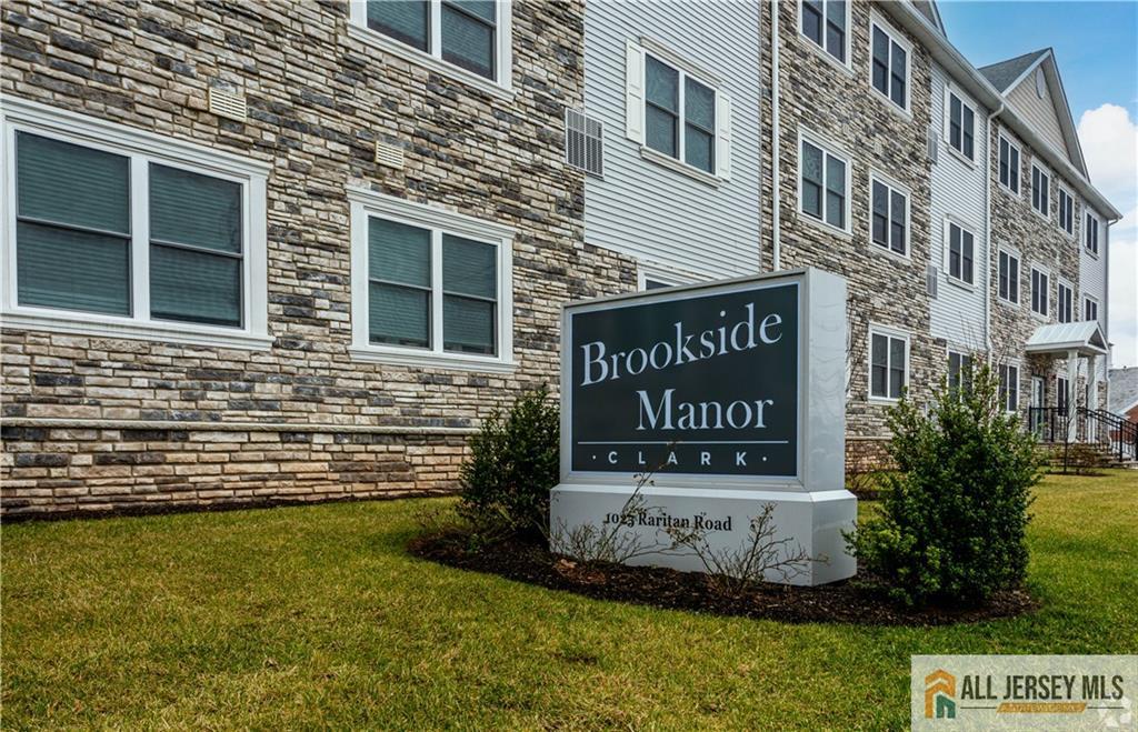 1025 Raritan Road Clark, NJ 07066 - Photo 3 of 19