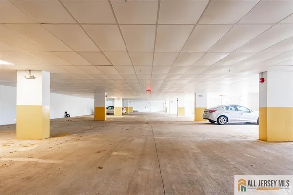 $2,900 | 1025 Raritan Road, Clark, NJ 07066