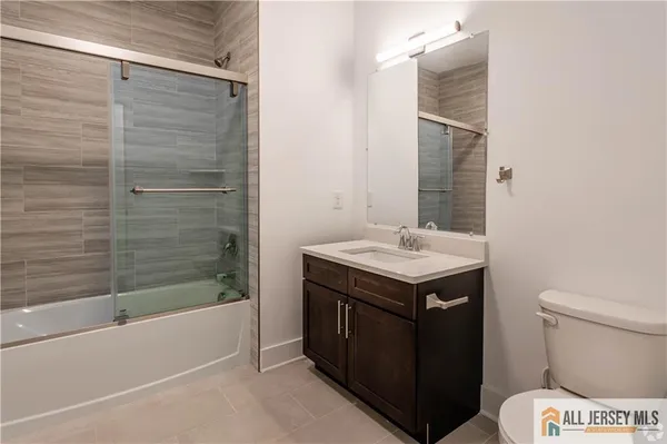 $2,900 | 1025 Raritan Road, Clark, NJ 07066