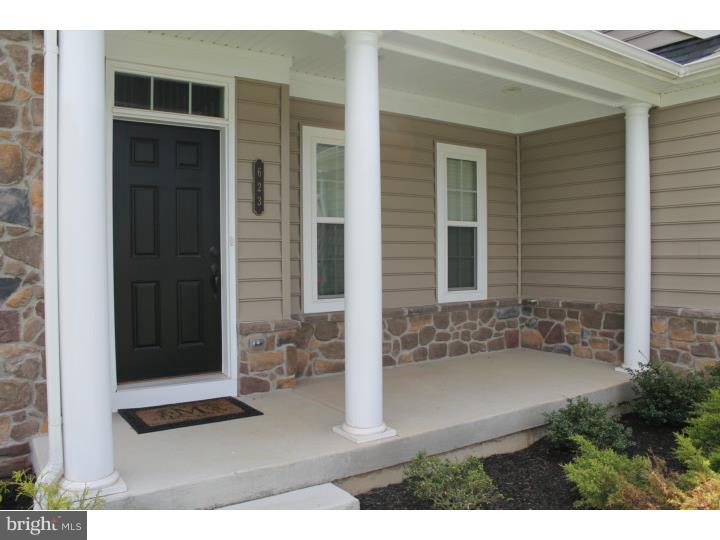 623 Sligo Road Avondale, PA 19311 - Photo 3 of 24 Porch