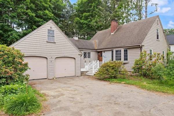 $535,000 | 51 Main Street, Norfolk, MA 02056