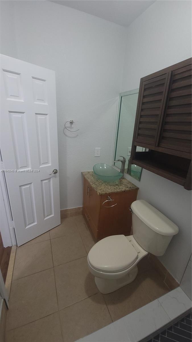 2332 Southwest 147 Path Miami, FL 33185 - Photo 12 of 39 Gallery Image 12