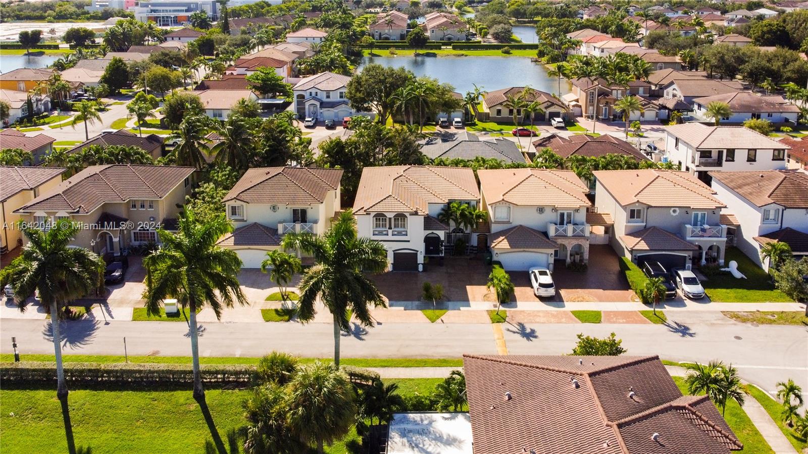 2332 Southwest 147 Path Miami, FL 33185 - Photo 38 of 39 Gallery Image 38