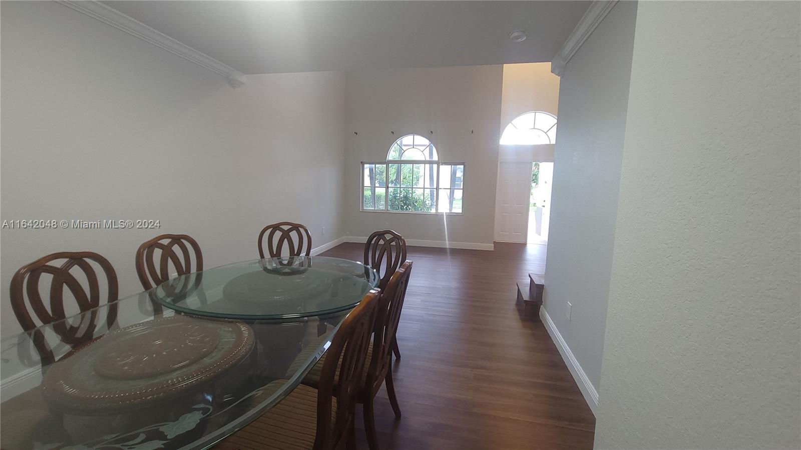2332 Southwest 147 Path Miami, FL 33185 - Photo 9 of 39 Gallery Image 9