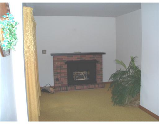 531 Georges Fairchance Road Uniontown, PA 15401 - Photo 11 of 15 Living Room.