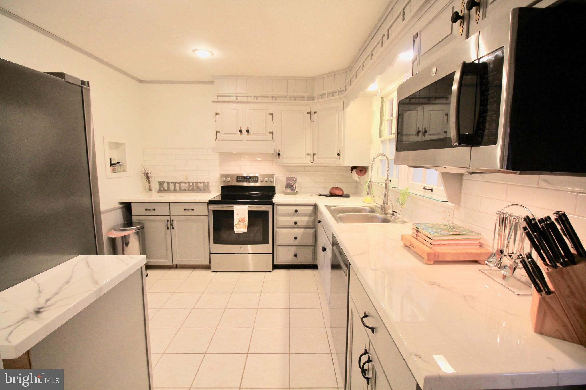 73 Mt Gretna Road Elizabethtown, PA 17022 - Photo 14 of 56 Gallery Image 14