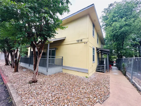 $1,195 | 1314 Southport Drive, Unit B, Austin, TX 78704