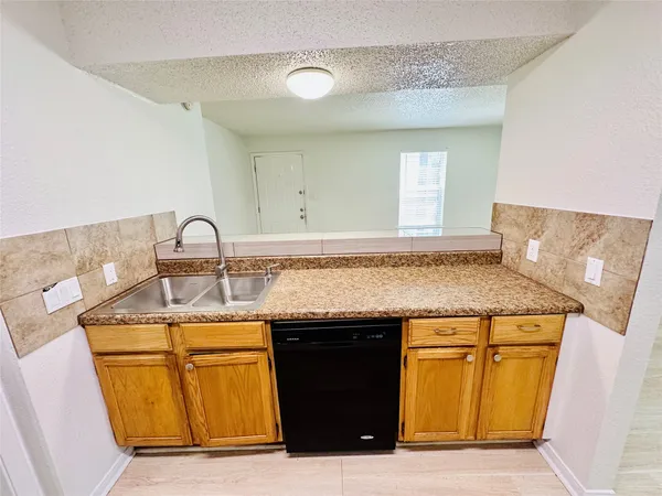 $1,195 | 1314 Southport Drive, Unit B, Austin, TX 78704