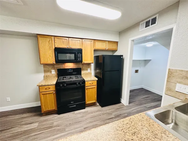 $1,195 | 1314 Southport Drive, Unit B, Austin, TX 78704