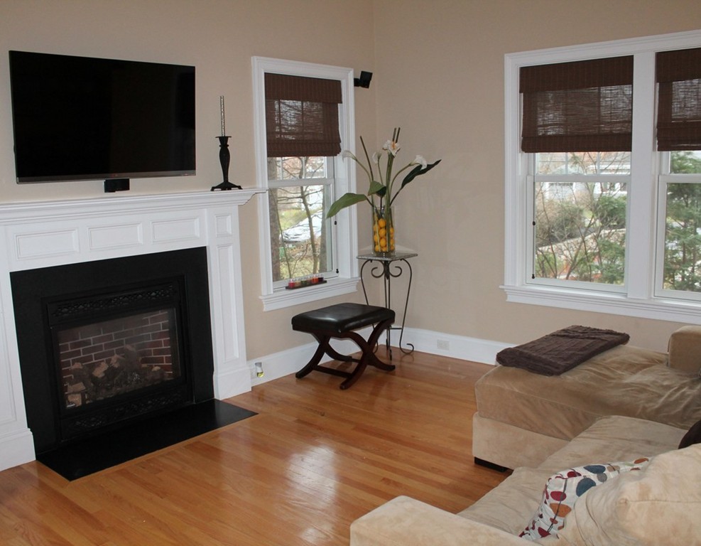 5 Columbus Street Lexington, MA 02421 - Photo 4 of 30