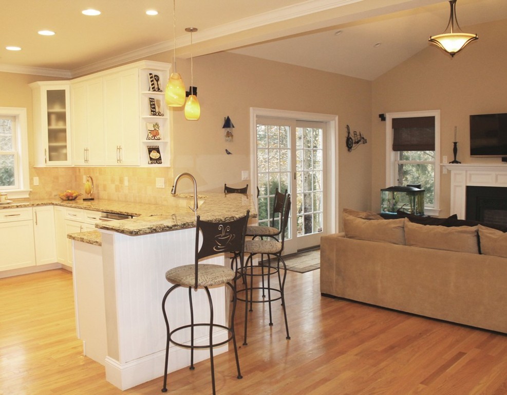 5 Columbus Street Lexington, MA 02421 - Photo 8 of 30