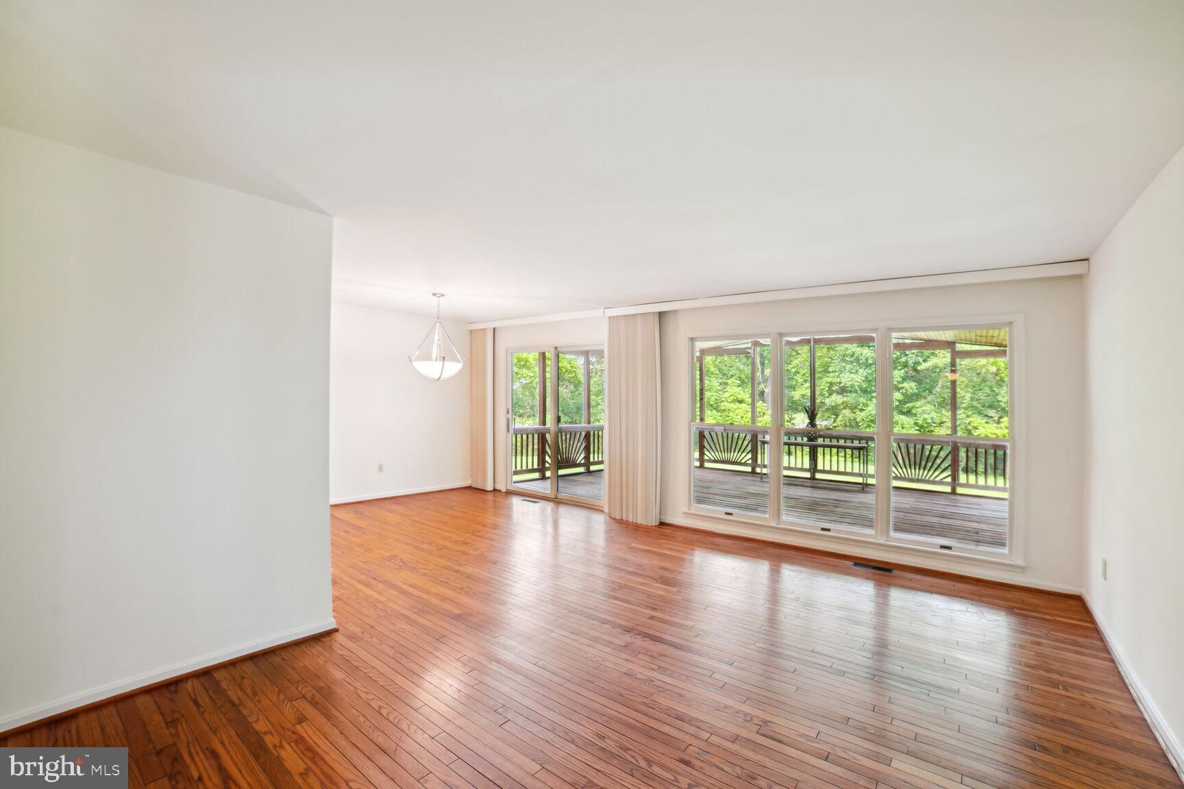 5015 Whetstone Road Columbia, MD 21044 - Photo 4 of 36 Natural Light