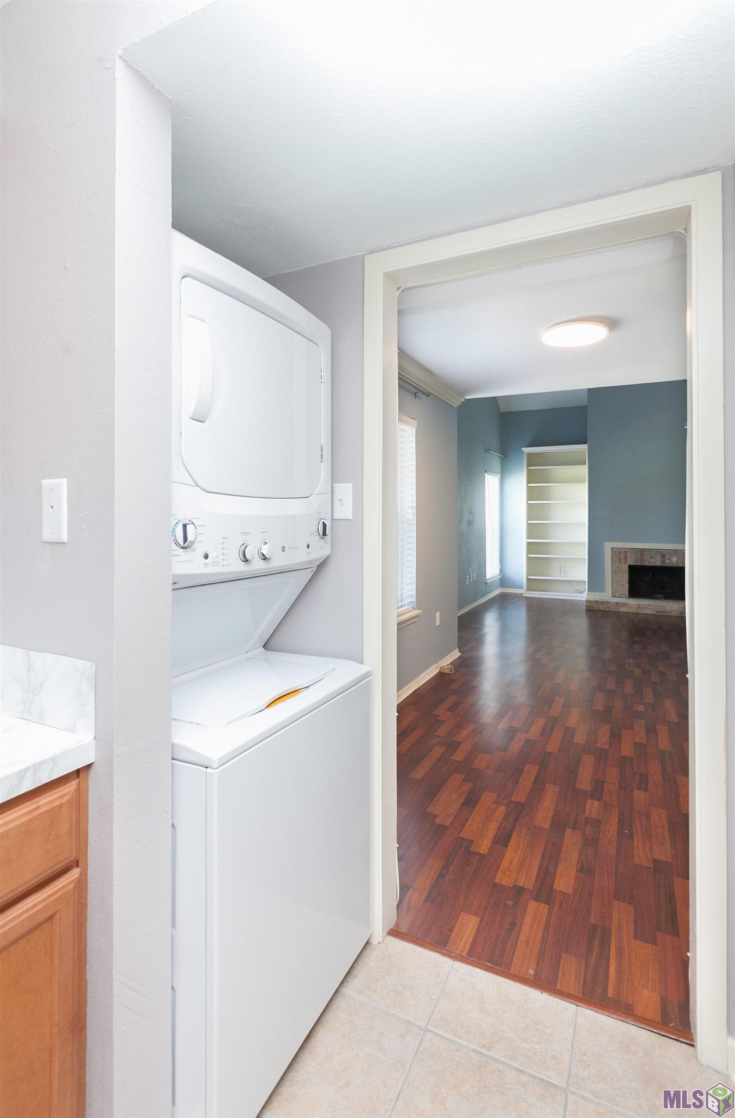 8155 Jefferson Highway, Unit 1301 Baton Rouge, LA 70809 - Photo 15 of 18 Washer and Dryer