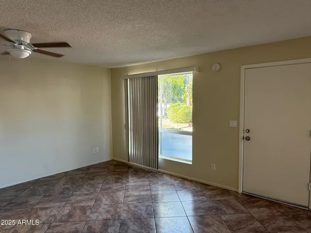 $1,600 | 13212 North 3rd Way, Phoenix, AZ 85022