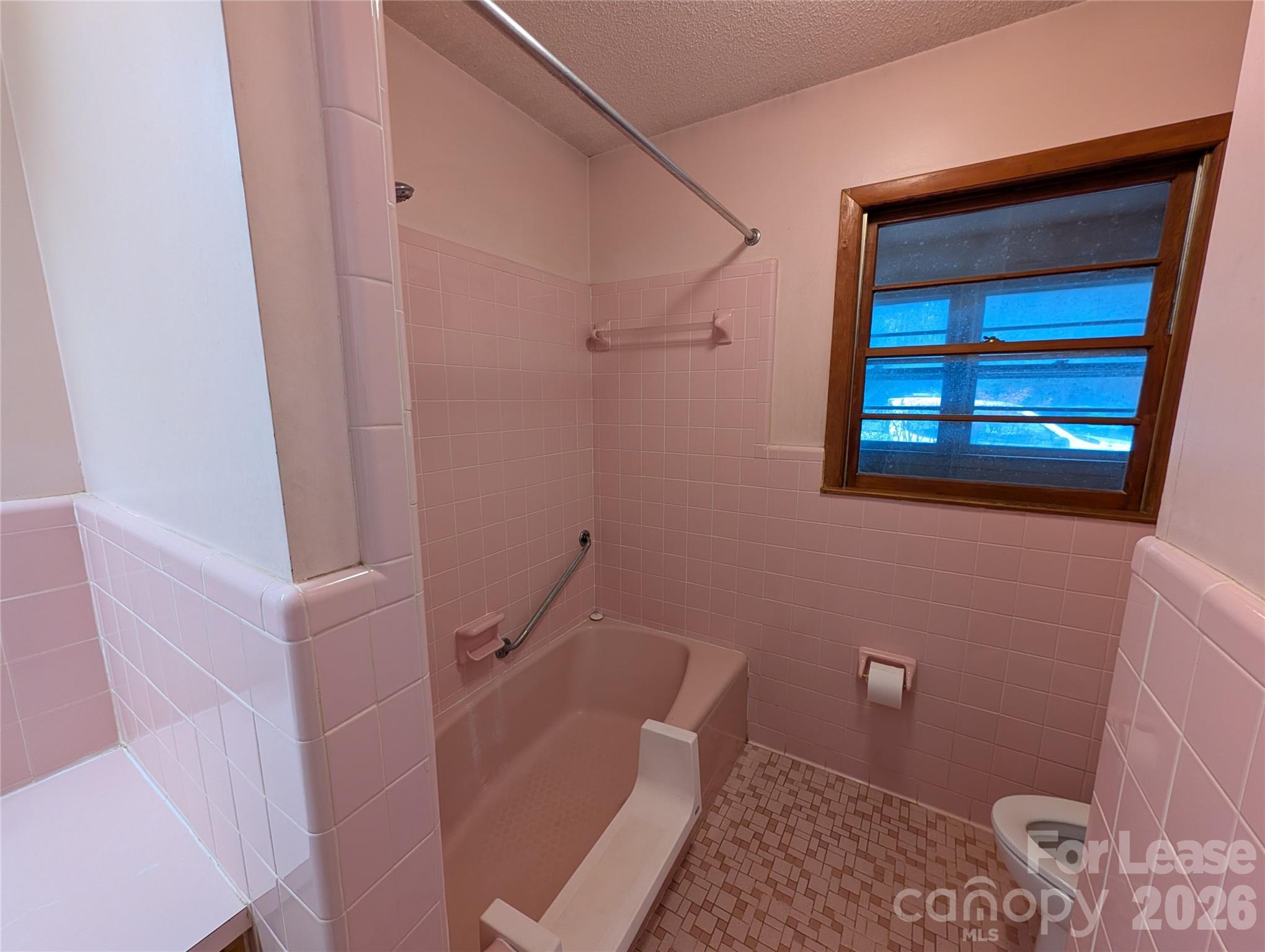 805 Edgewood Road Bessemer City, NC 28016 - Photo 13 of 19 a bathroom with a sink and a toilet