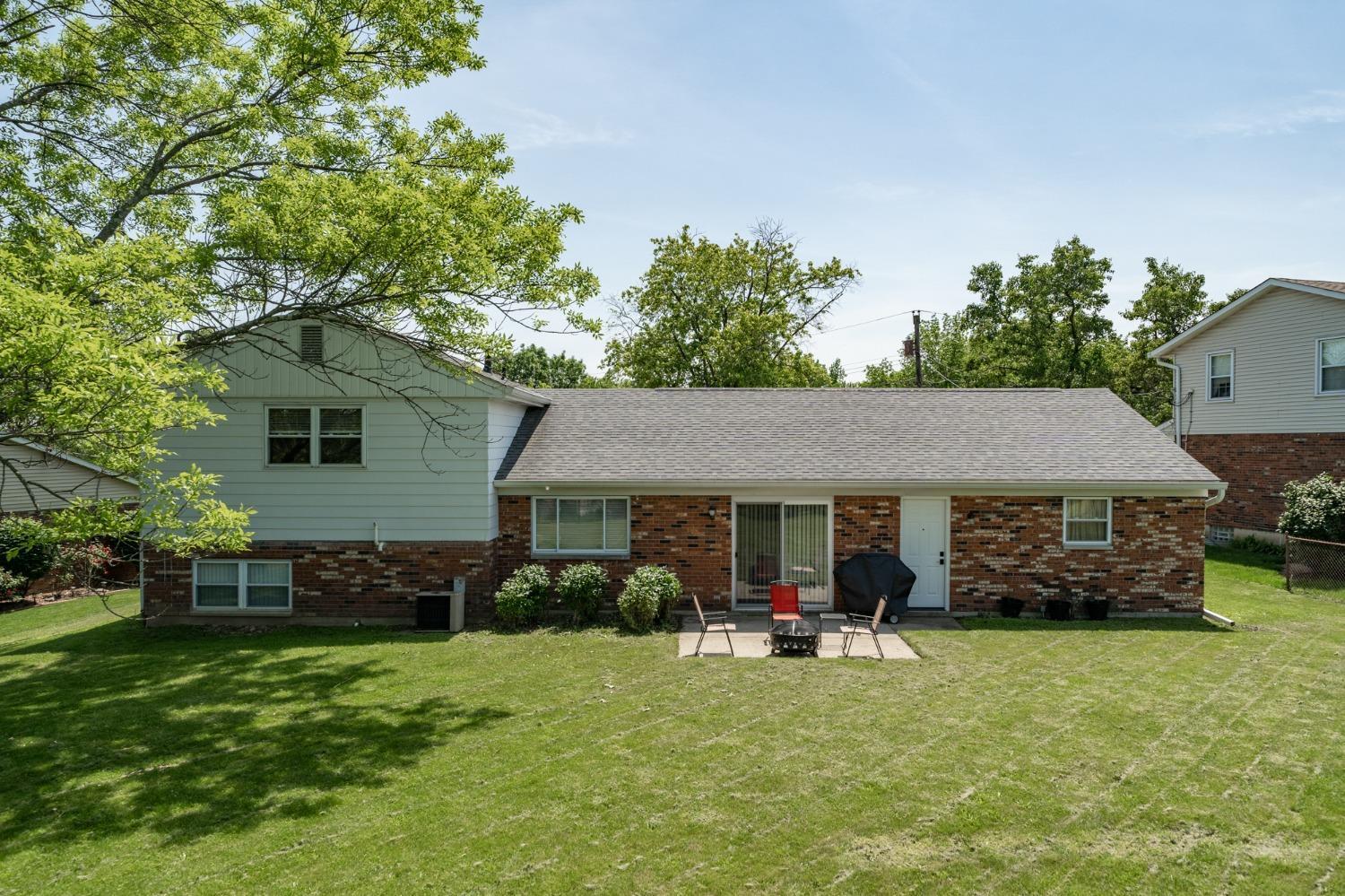 832 Yorkhaven Road Springdale, OH 45240 - Photo 7 of 41